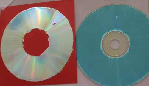 Alte CDs wiederverwenden und tolle Embellishements machen draus. Eine Scrapastic.com Anleitung